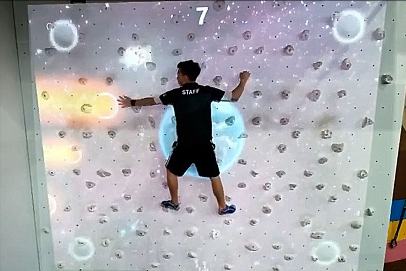話題沸騰中!?ARボルダリング!
